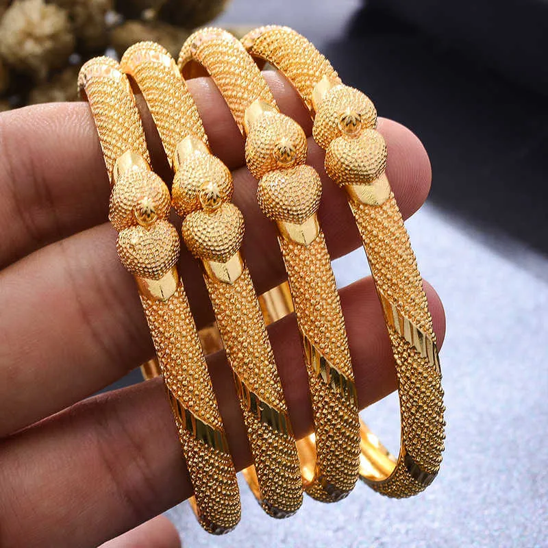 4pcs / lot dubai hjärta bröllop guldfärg armband för kvinnor flickor brud etiopiska armband Afrika Bangles arabiska smycken guld charm Q0720