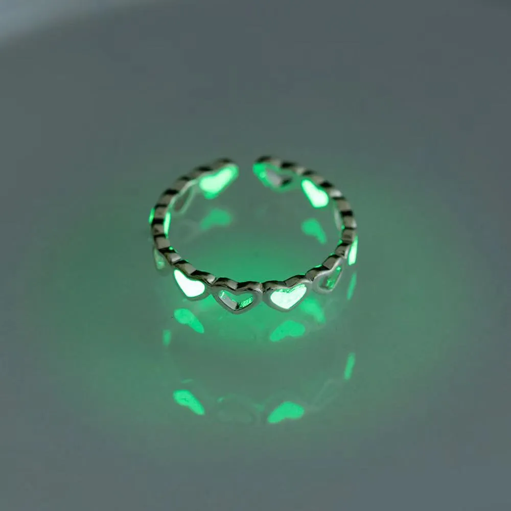 Adjustable Hollow Heart Luminous Ring Glow In Dark Silver Color Rings for Women Friends Party Gift Vintage Fashion Jewelry Ring w-01313