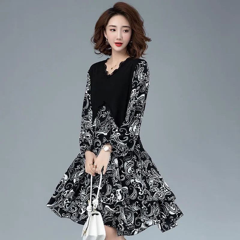 Повседневные платья черные кружева напечатаны с длинными рукавами MIDI PLUS большой размер негабаритных корейских моды Kawaii женская элегантная осень 2021 одежда