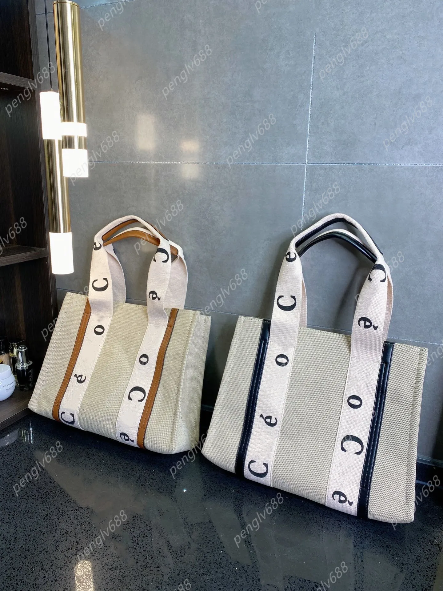 Wholesale Custom Latest Trend Summer Silicone Tote Bag High Quality  Waterproof Handbags Purses for Women - China Cosmetic Bag and Bag price |  Made-in-China.com