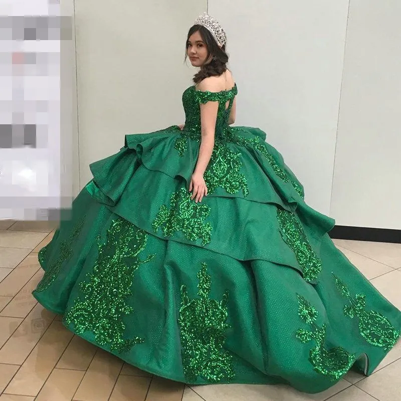 2022 Glitter Sequin Patterned Emerald Green Quinceanera Prom Dresses Mexican Charro XV Satin with Sleeves Ruched Ball Gown Formal 286b