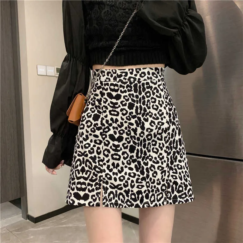 Moda Saia de Verão A linha Mini Kawaii Leopardo Cintura Alta Poliéster Elastic Band S para mulheres Basic OL Roupas 210604