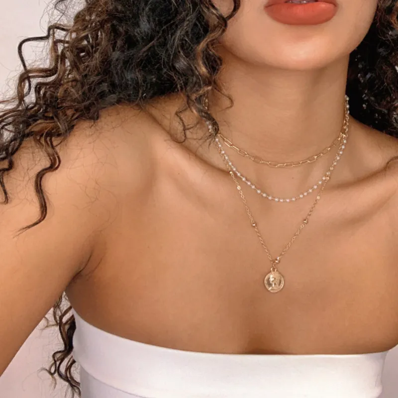 Legering Human Head Coin Pearl Necklace Multilayer Pendant Necklace Lock Chain Wind