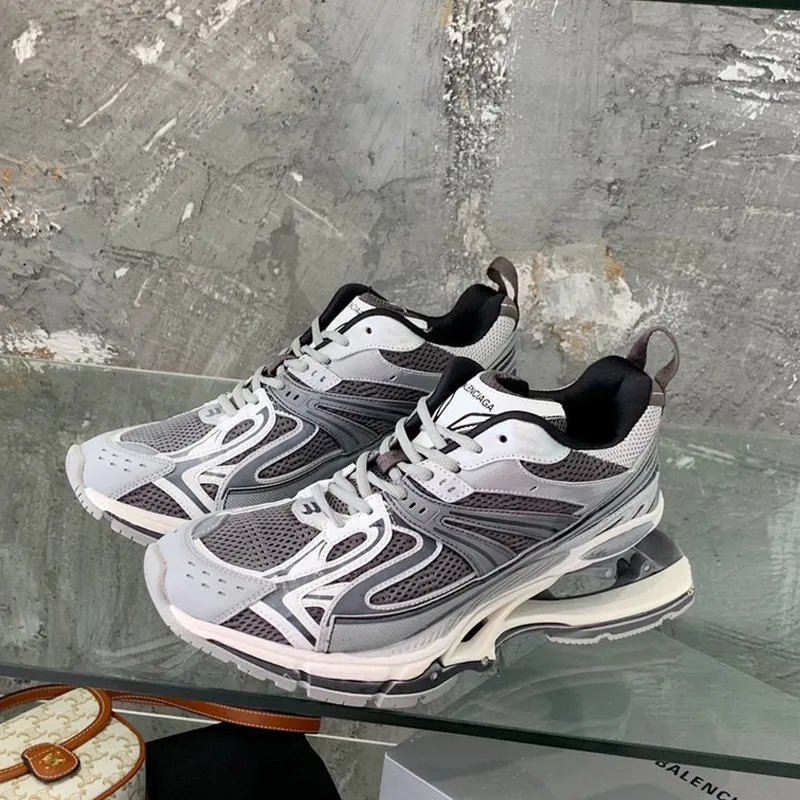 Bayanlar Sneakers Lüks Tasarımcı Rahat erkek Eğitmen Ayakkabı Bahar Taban Sonbahar Nefes Tenis Ayakkabı Pist Moda Çift Eski Baba Yüksek Kalite Boyutu35-45