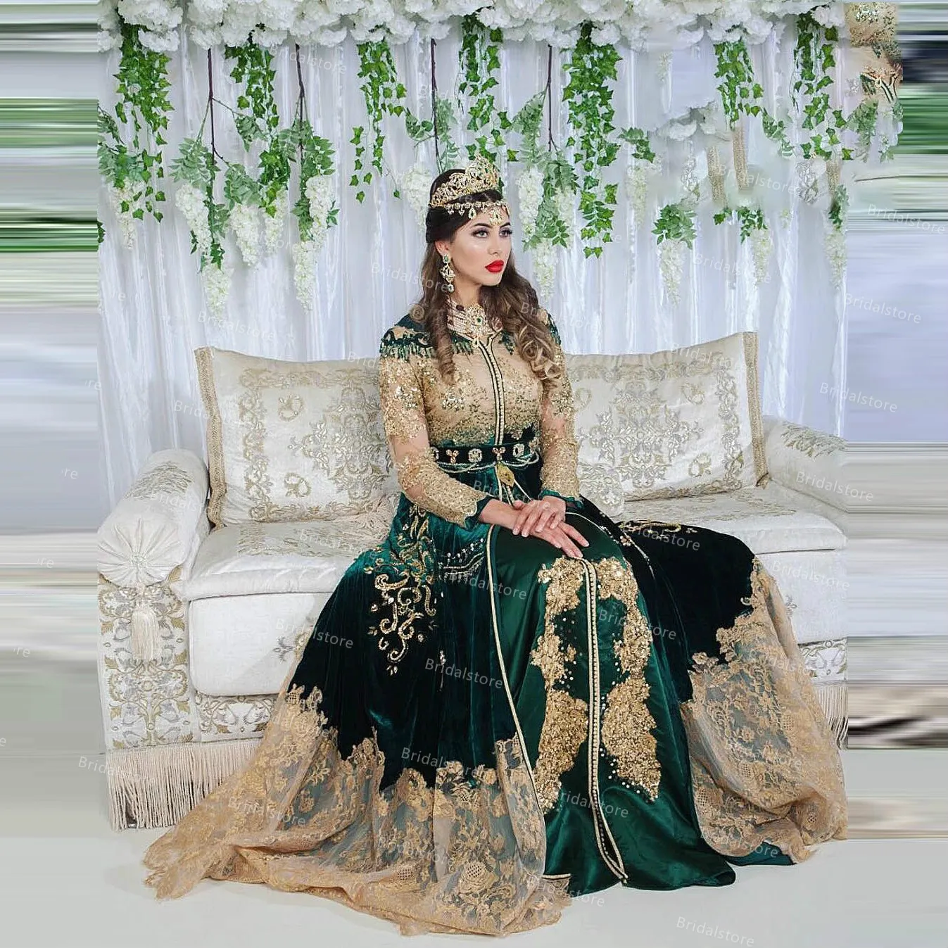 Vert émeraude Oriental Dubaï arabe robe de soirée à manches longues 2021 luxe or dentelle perle musulman robes de bal velours marocain caftan formelle robes de soirée robes de soirée