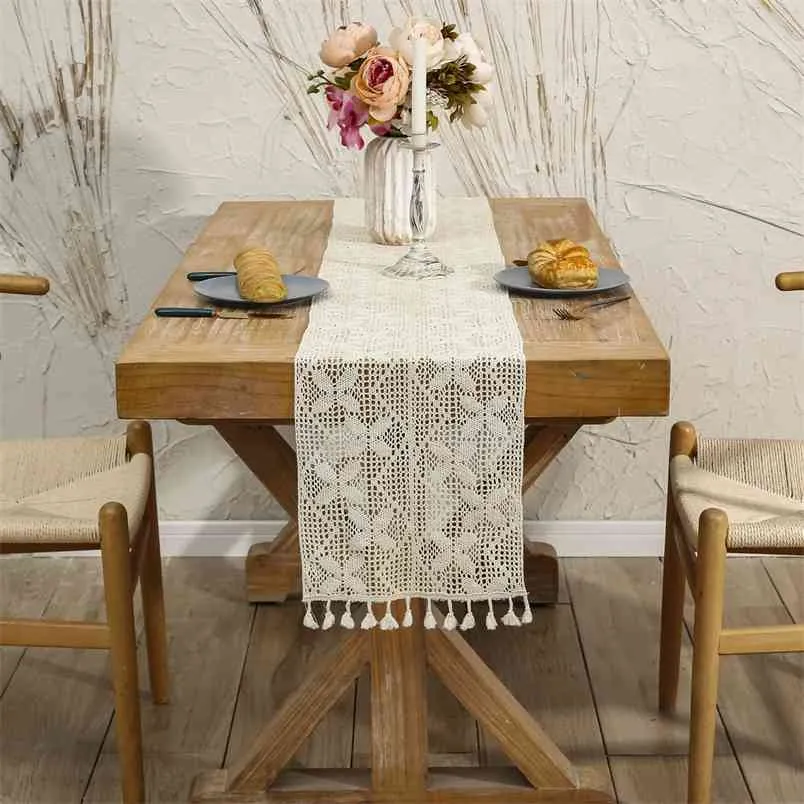 Corredor de mesa de renda de crochê bege com borla algodão decoração oco pano nórdico romance capa de café corredores 210708
