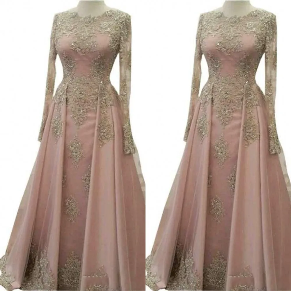 2021 Luxury Blush Pink Aftonklänningar för kvinnor Använd smycken Neck Långärmade Guld Lace Appliques Crystal Beaded Pearls Prom Dress Party Gowns