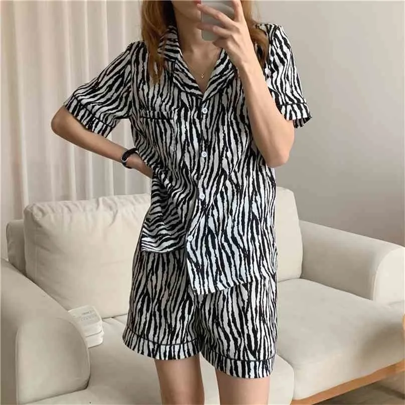 Women Summer Home Wear Leopard Cotton Sweet Short Cardigans Lovely Loose Pajamas Fashion Long Sleeve Suit 210525