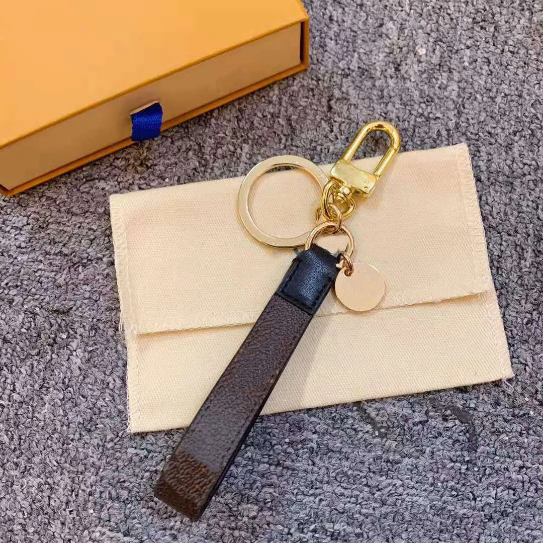 High qualtiy KeychainS Holder key chain Porte Clef Gift Men Women Souvenirs Car Bag Keychain with box