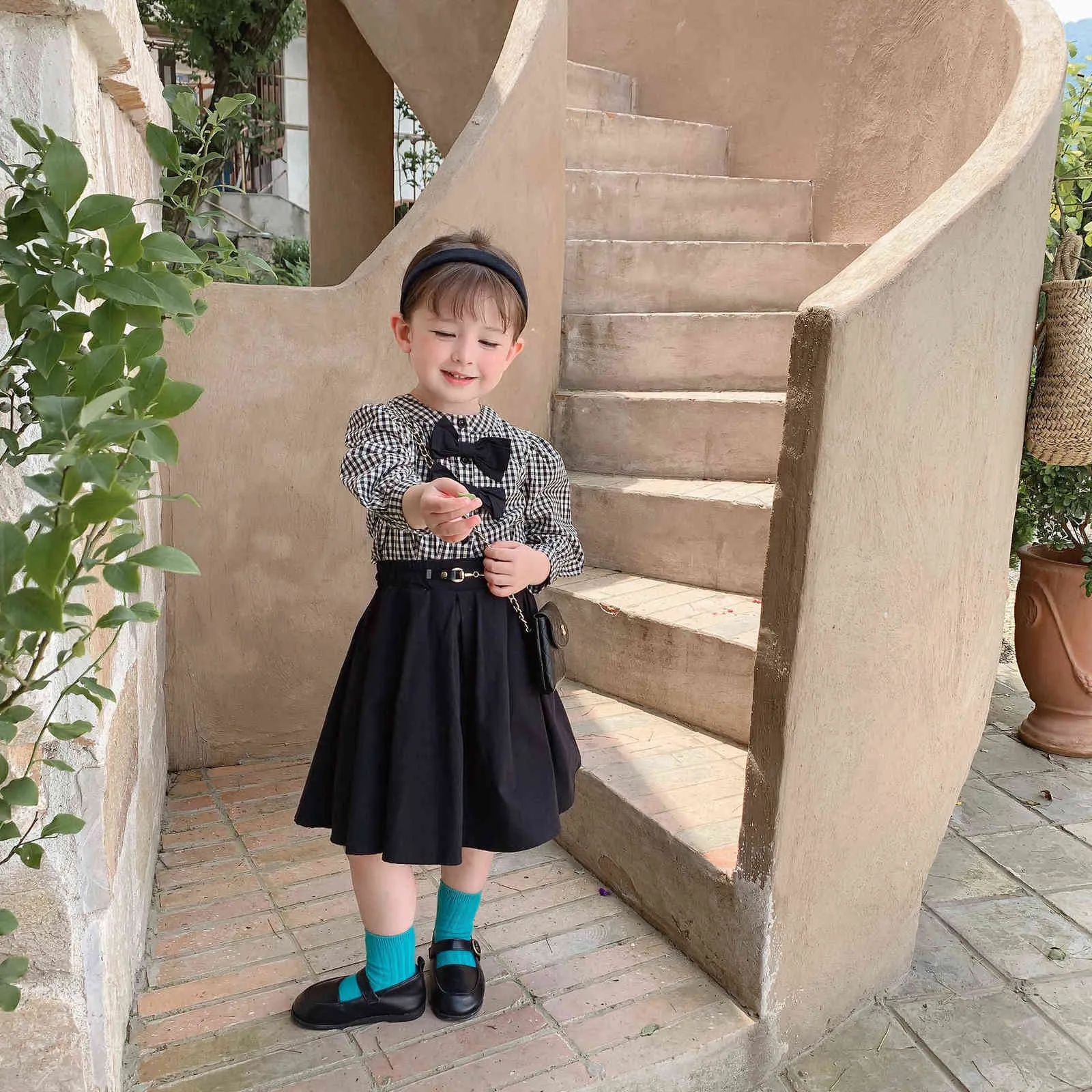Toddler girl deals black skirt