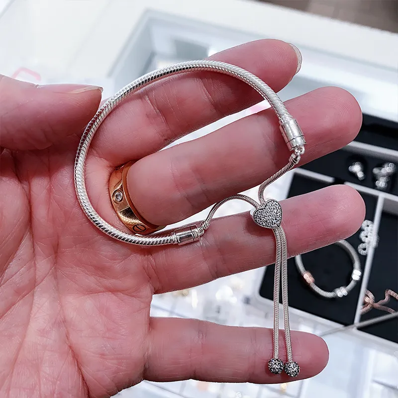 s925 Gümüş Bilezikler Kadın DIY Takı Yılan Zincir Kaydırıcı Kalpler CZ Elmas Charm Bilezik Fit Pandora Charms Orijinal Kutusu Ile Bayan Doğum Günü Hediyesi