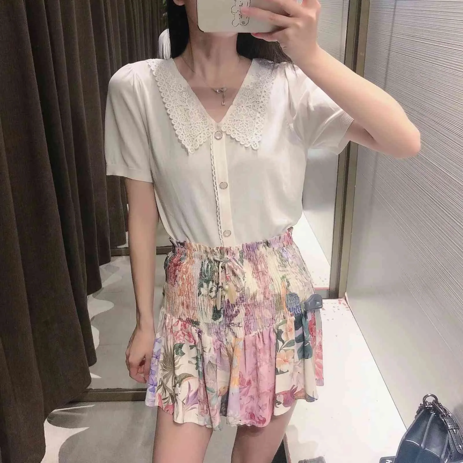 Fashion Floral Printed Chic Smocked Women Shorts Summer High Waist With Drawstring Casual Wide Leg Retro Shorts 210521
