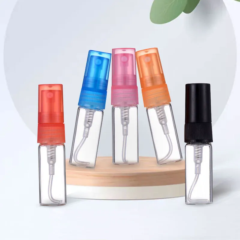 Vente en gros mini bouteilles de parfum Atomiseur en vrac portable Compacts rechargeables Bouteille de pulvérisation hydratante de voyage Récipients en verre vides transparents