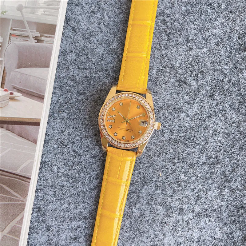2021 Högkvalitativa lyxklockor Tre nål Arbetsserie med kalenderfunktion Kvinnor Quartz Watch Fashion Top Brand Wristwatches Round Leather Belt