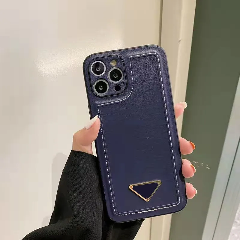 Nowe designerskie etui na telefony iPhone 14 13 12 11 pro max XR XS 7/8 plus męskie damskie czarne etui ochronne ze skóry PU odporne na wstrząsy wygodne pluszowe etui na telefon komórkowy