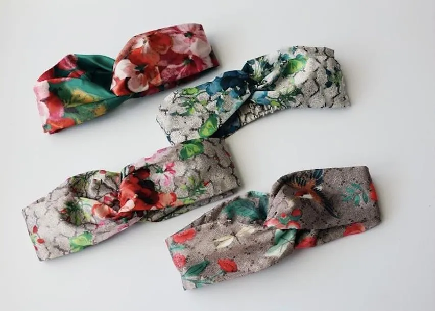 Kvinnor Headband Scarf Silk Headbands Flower Hummingbird Hairbands Letters Style Design Headbands with Free Ship