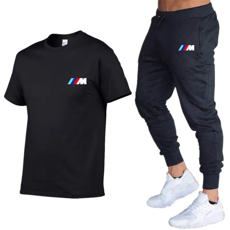 Designer 2021Neuer Herren-Trainingsanzug, zweiteilige Sets, kurze Ärmel und Hosen mit gestreiften Buchstaben, modischer Stil, Frühling, Sommer, Outwear, Sport-Set, T-Shirt-Anzug