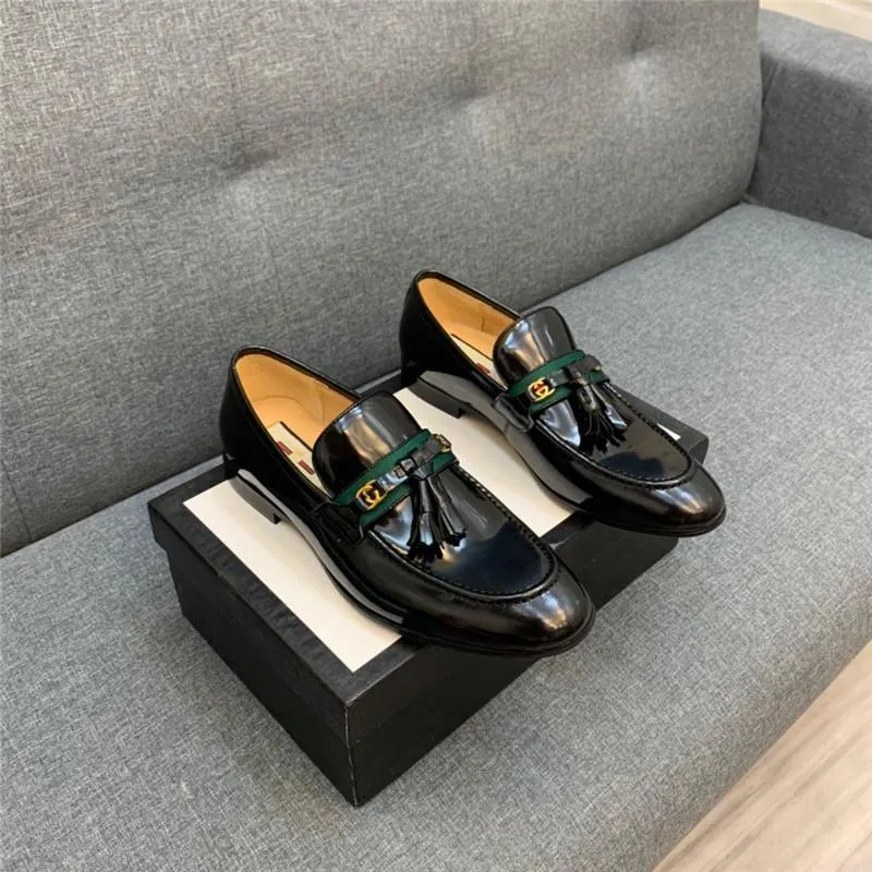 Wholesale Gucci MD 2024 Mens Genuine Leather Brogue Shoess Boys Dress Shoes Luxury Formal Business Loafers For Weddings And Parties Size 11 At Only 52.47 DHgate.Com