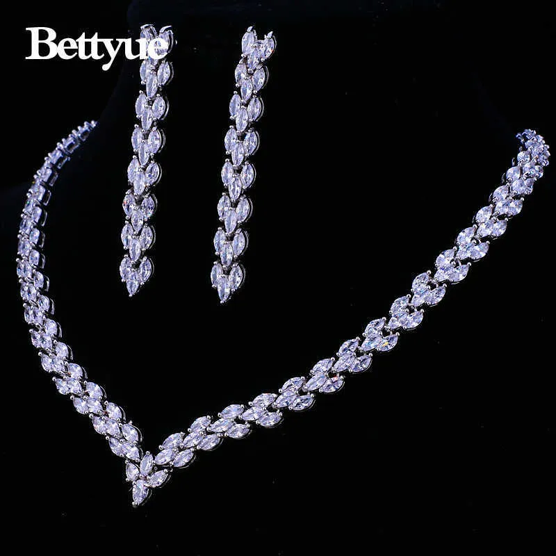 Bettyue Fascino di marca Moda Zircone cubico di alta qualità Due colori Set di gioielli da sposa in stile Europa e America per regali donna H1022