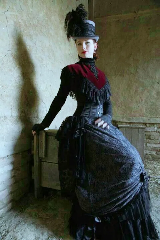 Tarihi Victoria Gotik Siyah Gelinlik Modelleri Kadınlar Için Yüksek Boyun Uzun Kollu Dantel Örgün Abiye giyim Vintage Korse Dantelli Özel Durum Giyim