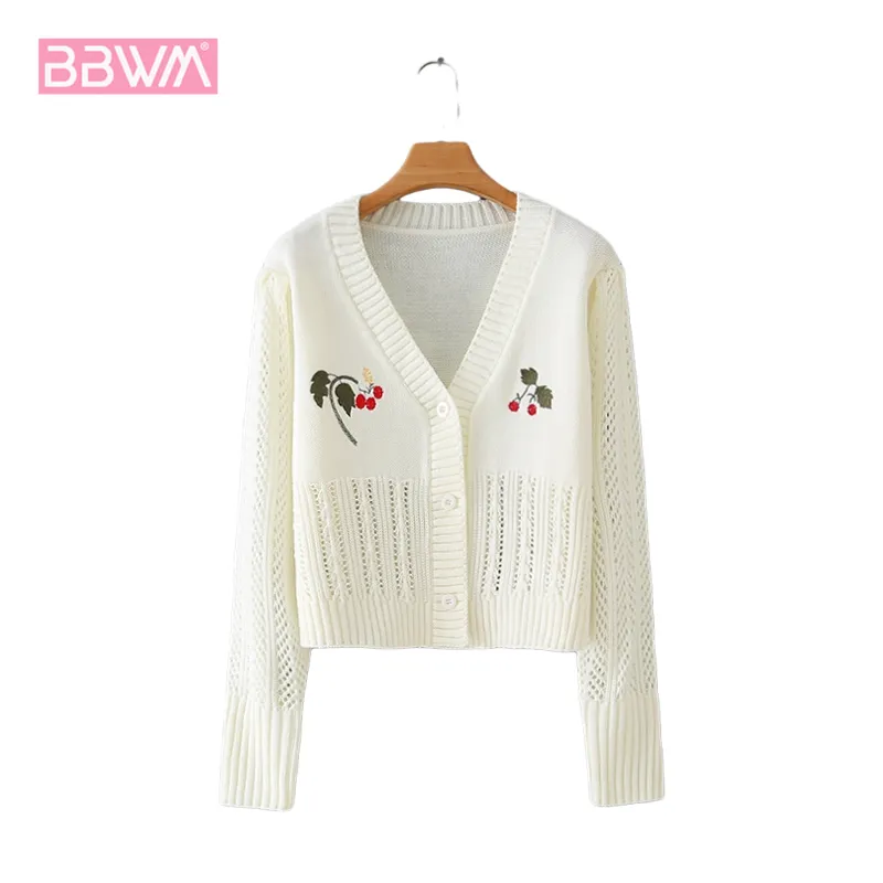 V-neck Single-breasted Cutout Long Sleeve Vintage Flower Embroidery Knitting Chic Women's Sweater Beige Simple Female Sweater 210507