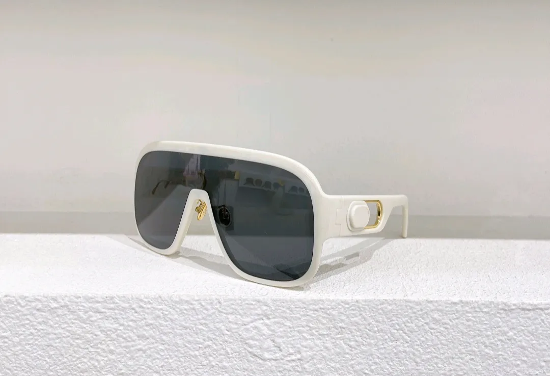 Large Oversized Oversized Sunglasses With White And Grey Lens For Men And  Women Ideal For Sports And Outdoor Activities Comes With A Stylish Box From  Jenlsky, $46.5