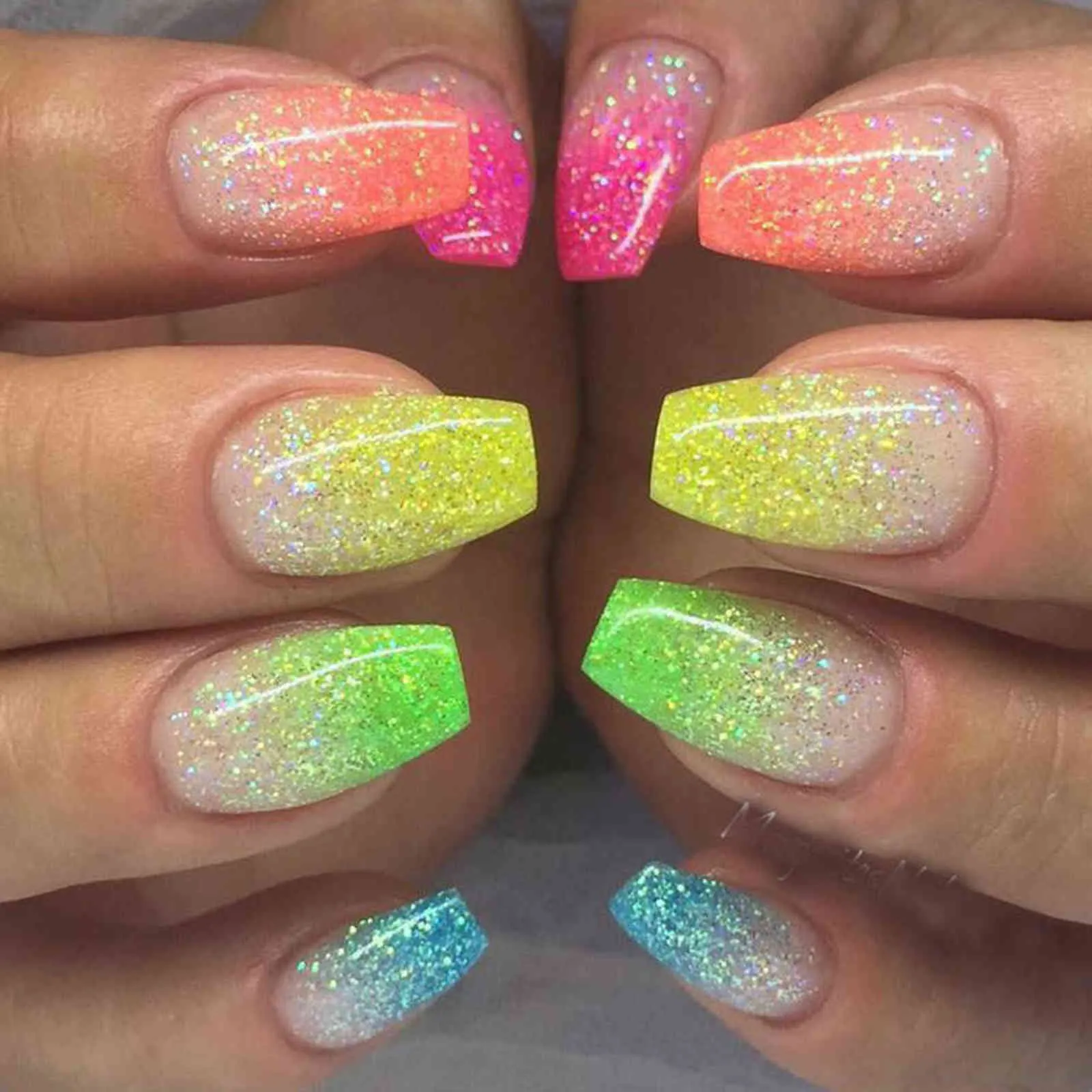 glow nails