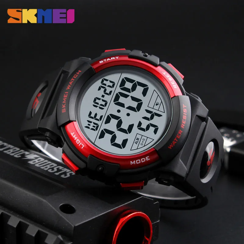 2019 Zegarek sportowy Męskie Outdoor Fashion Cyfrowy Zegarek Wielofunkcyjny Wodoodporne Wristwatches Man Relogio Masculino Skmei Nowy X0524