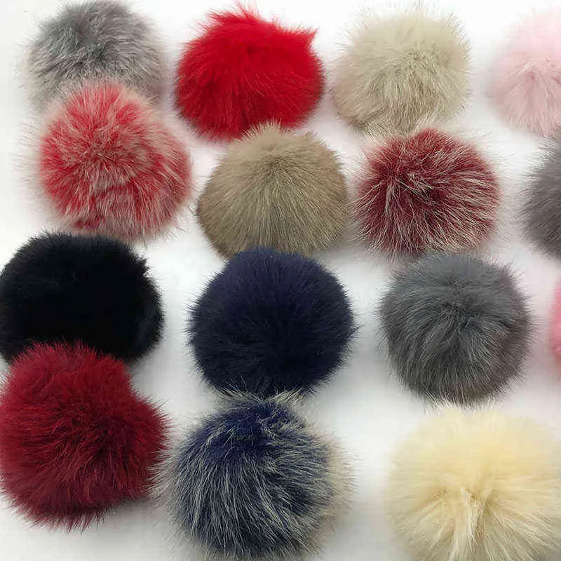 15cm 라운드 솜털 솜털 핸드백 키 체인과 니트 비니 모자 모자 정품 모피 ompon pom pom y21111