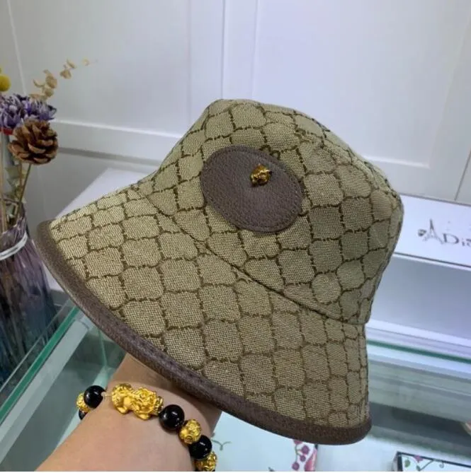2021 Designer Embroidered Wide Brim Baseball Cap Adjustable Size