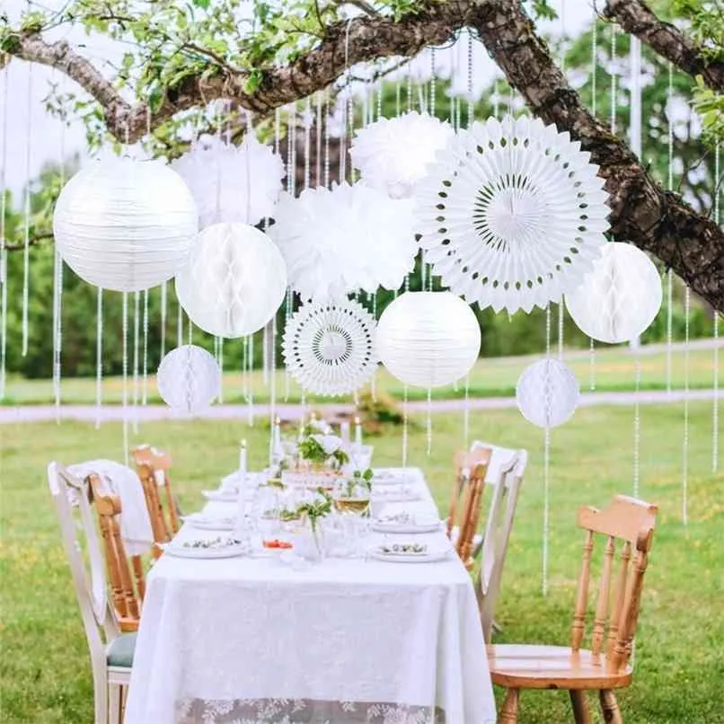 Elegante witte bruiloft decoratie set 12 stks papier fans lantaarns honingraat ballen pom bloem evenementen bruiloft huwelijk decoratie 210925