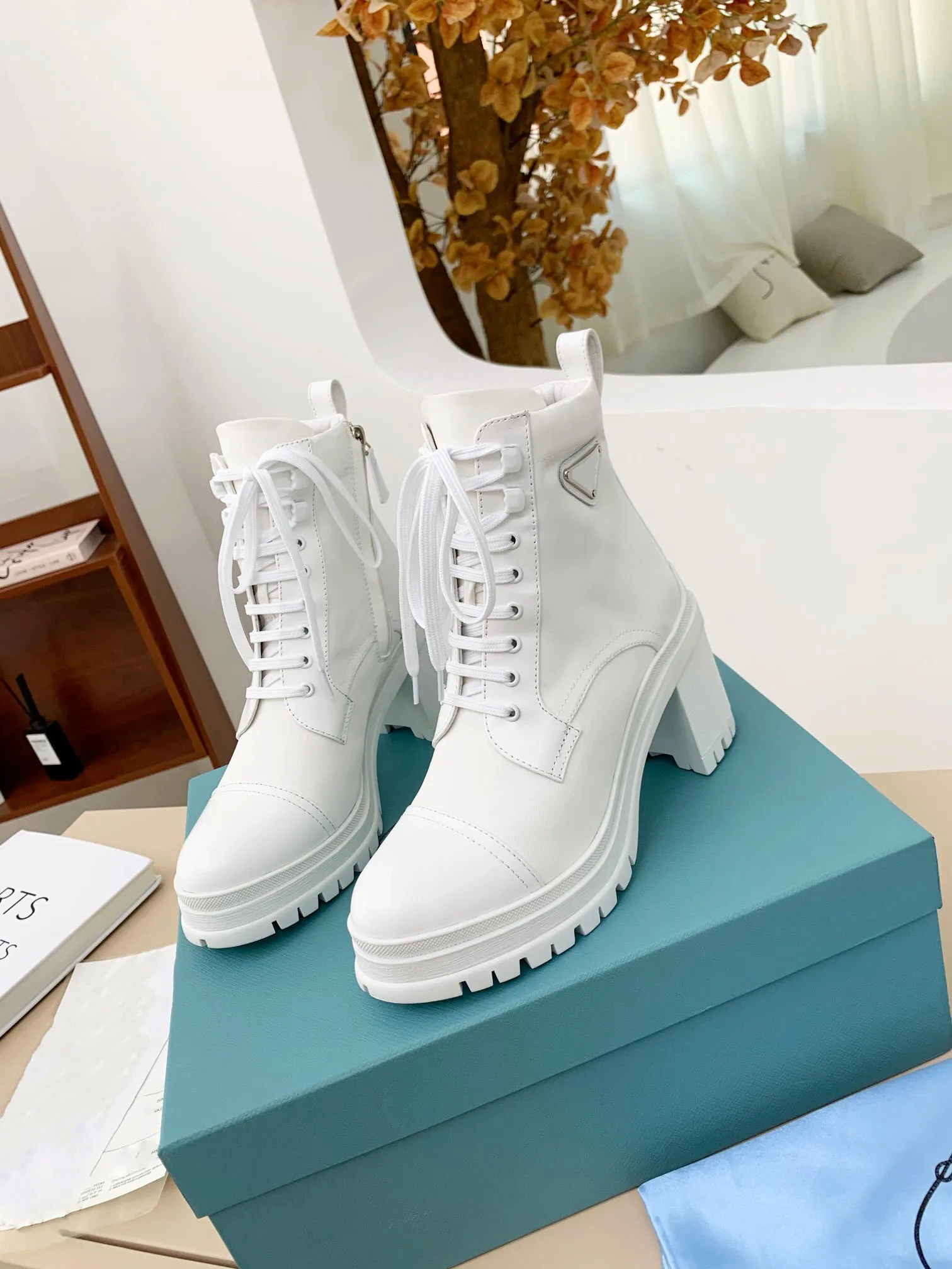 2023 Дизайнерские кожаные и нейлоновые ткани для ботинок женские ботинки лодыжка