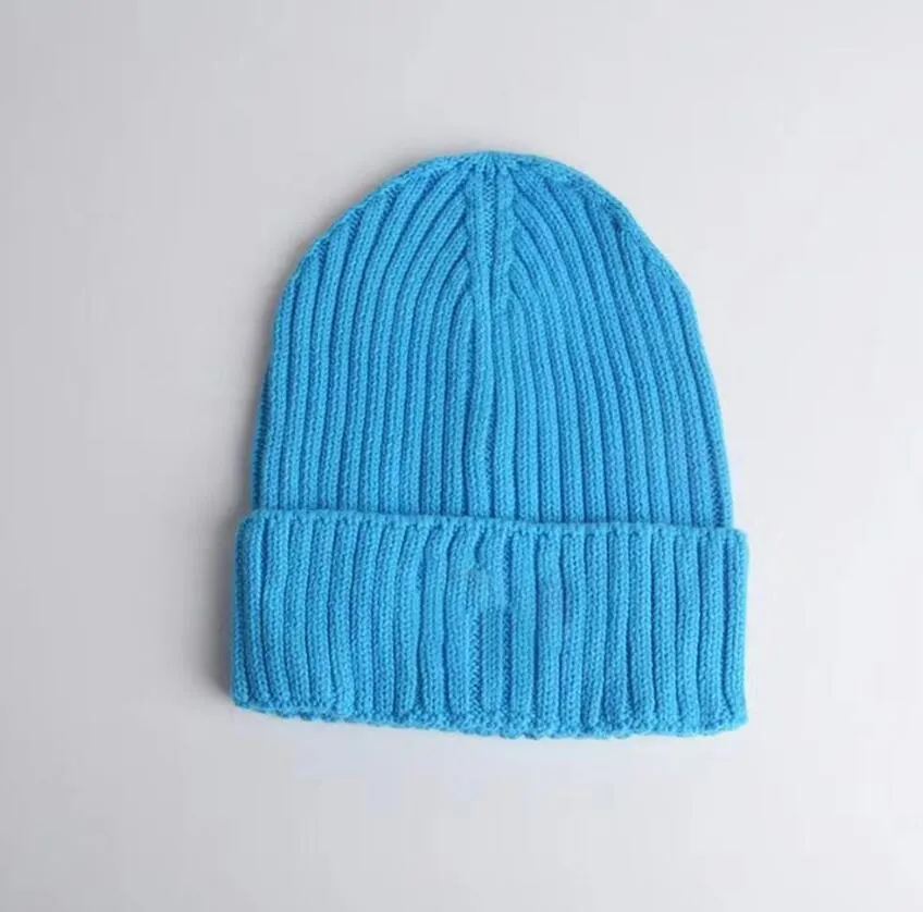 Mode tricoté chapeau casquette pour hommes femme Ski chapeaux Beanie Casquettes unisexe hiver cachemire décontracté en plein air de haute qualité cadeau AAA