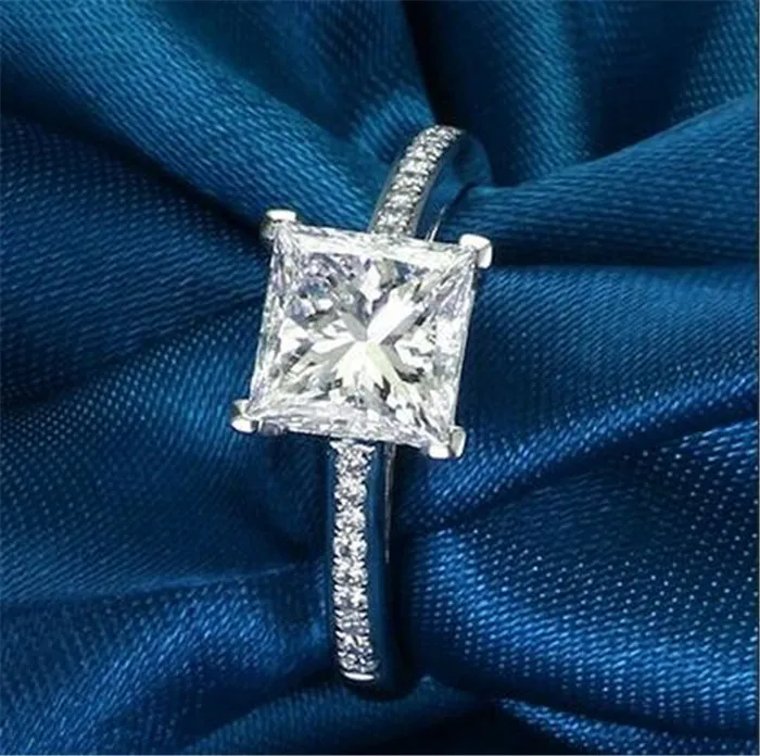 Simple everyones Silver Diamond