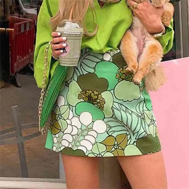 Handmålade gröna y2k kjol tjejer sommar chic mode blommig tryckta högmidiga mini kjolar för kvinnor casual streetwear 210629