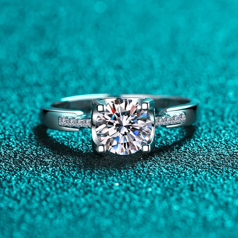 Utmärkt klippa diamant hög klarhet moissanit ko huvud ring silver 925 smycken kvinnligt bröllop