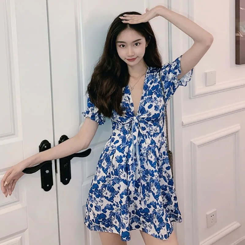 Abiti estivi blu scollo a V manica corta stampa floreale abito donna mini temperamento retrò moda elegante abiti coreani oversize 210429