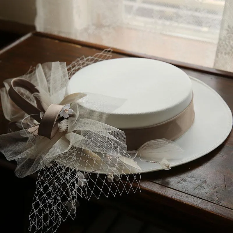 Basker retro bröllopshattar kvinnor bowknot net brud vit accessorie brudar fascinator hatt