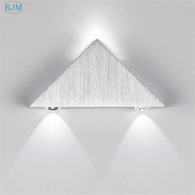 Vägglampor aluminium triangel led lampa moderna enkla lampor för restaurang matsal hem bar inomhus utomhusbelysning dekor
