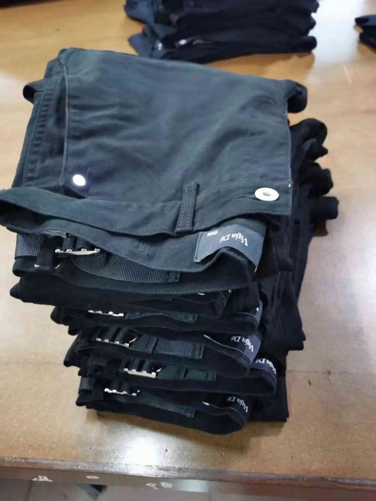 DHgate.com:Vujade Cargo Pants: Multi-Pocket, Casual Track