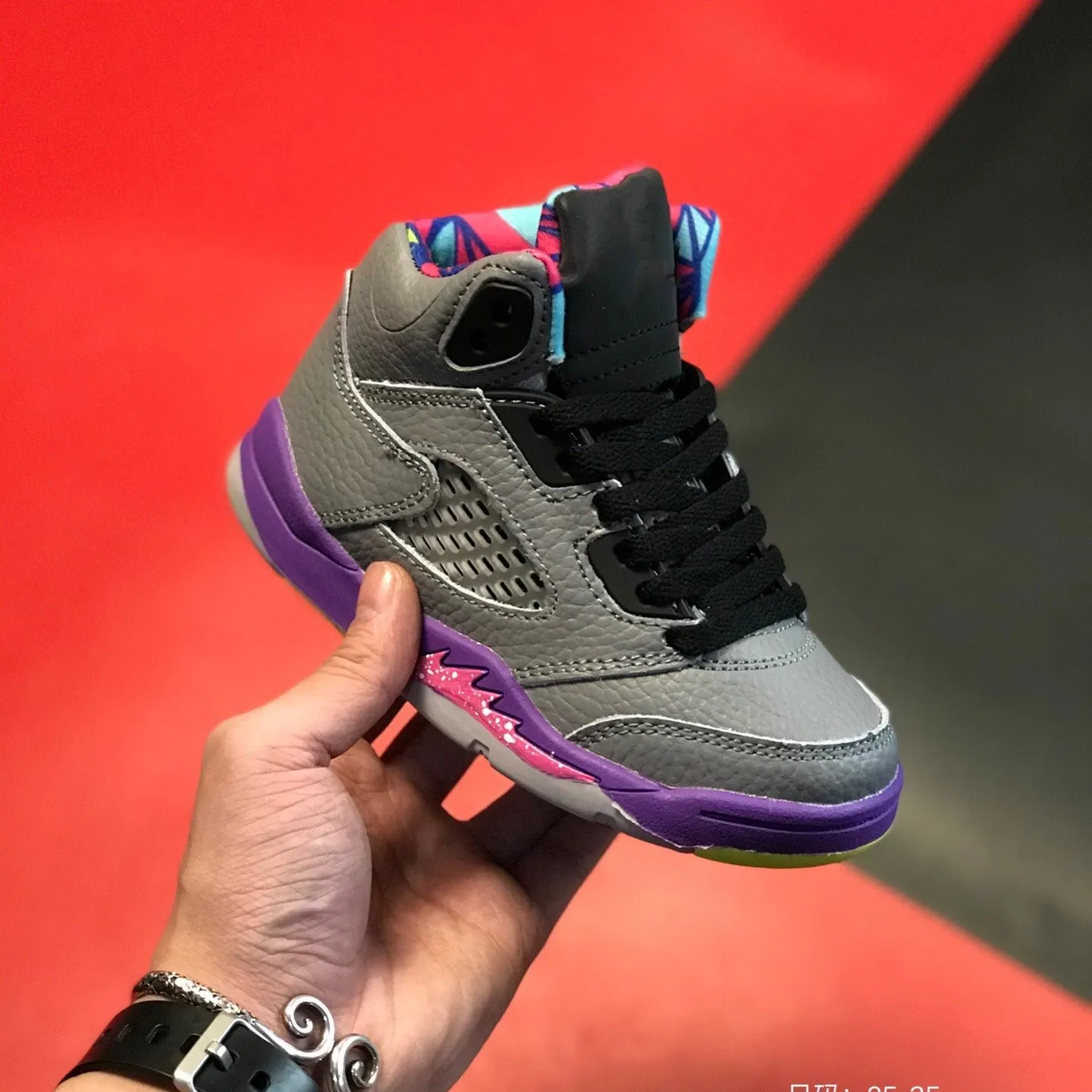 Childrens Basketball Shoes White Black V J 5s Sneakers Fresh