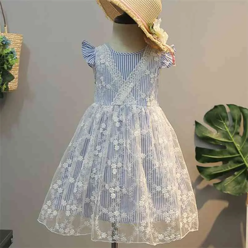 Summer Girls 'Dress Stripe Lace Coreano Falso Due Flying Sleeve Party Princess Abbigliamento per bambini per bambini 210625