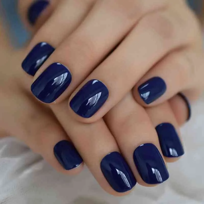 False Nails Petie Gelnailsダイヤモンドの青い光沢のある短い丸い偽の爪の自然なフルカバーのヒント紫外線ネイルキット付着タブ220225