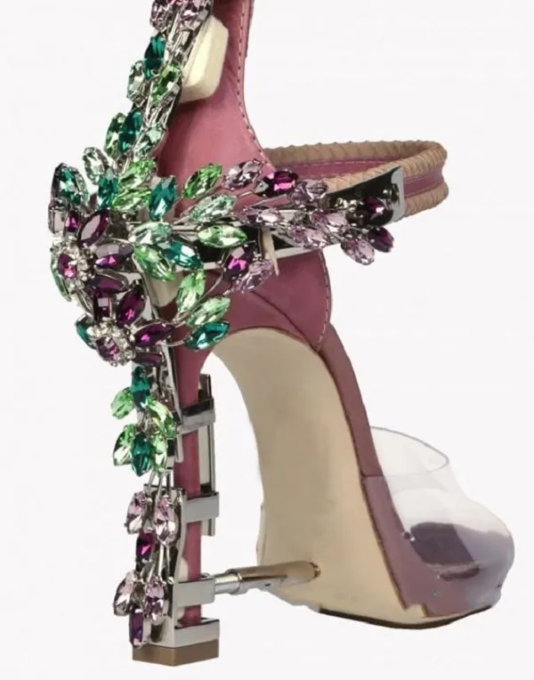 2021 كعب غريب مصمم كريستال أحذية المرأة PVC High Heel Sandals 2021 القفل في الكاحل صندل الراينستون