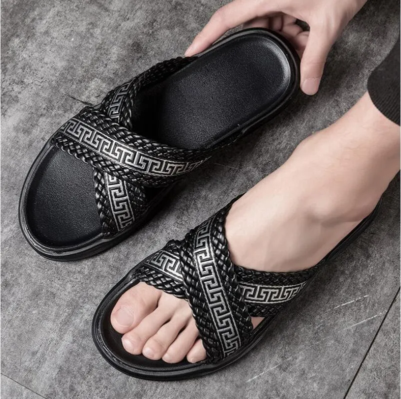 2021 New flip-flops, designer slides microfiber leather slippers, luxury platform, sandals sandalias de las mujeres 38-45