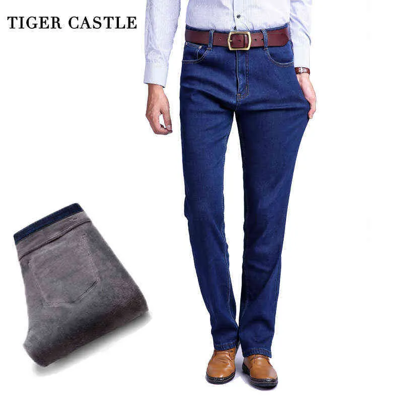 タイガー城の厚手の男性冬のストレッチジーンズ暖かいフリースの男性古典的なジーンズの品質男性の黒のデニムジャンパンツサイズ28-42 G0104