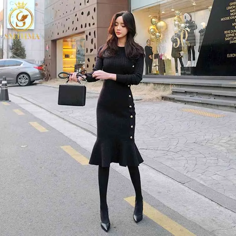Zimowa czarna sukienka z dzianiny dla kobiet Bodycon z długim rękawem elegancki przycisk Ciepły trąbka syrenka sweter kobieta 210520