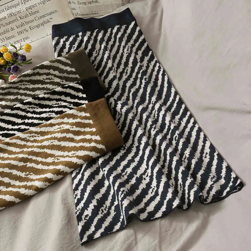Zebra Pattern вязаная юбка женщины корейский эластичный высокий талию A-Line юбка осень зима теплый повседневный свободный свитер юбки 210419