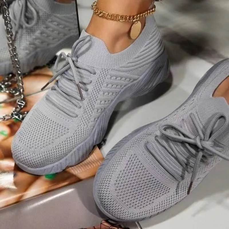 Dames Rode Sneakers Vrouwelijke Witte Casual Schoenen Comfortabele Mesh LaceUp Dames Sportschoenen Wedges Chunky Dames039s Gevulkaniseerd Sho9806058
