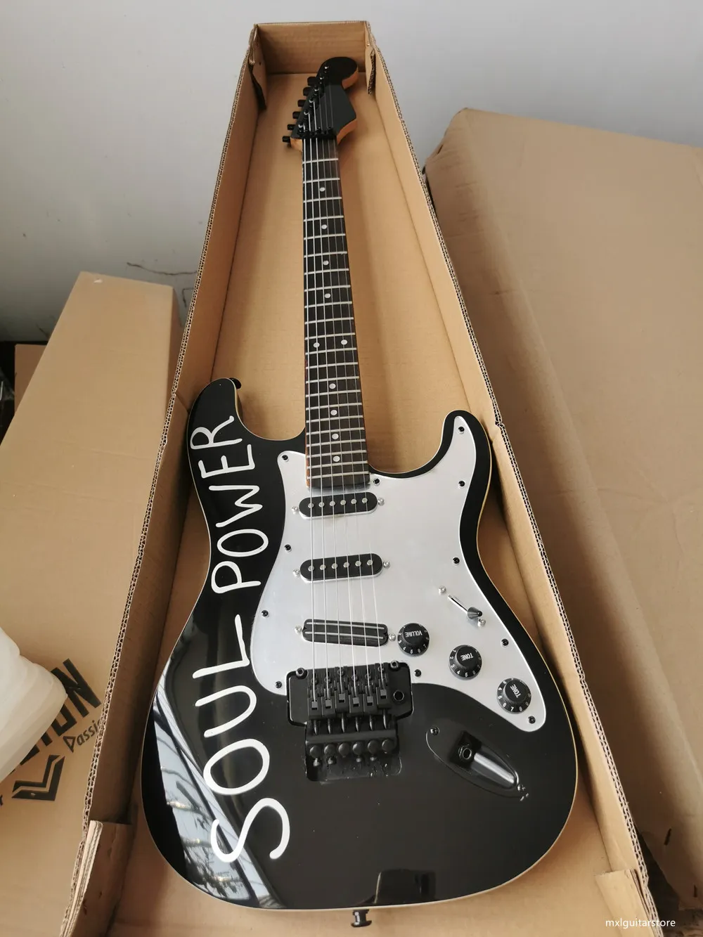 Special customization Black body Electric Guitar with White Pickguard and Rosewood Fretboard and Black hardware,Provide customized services